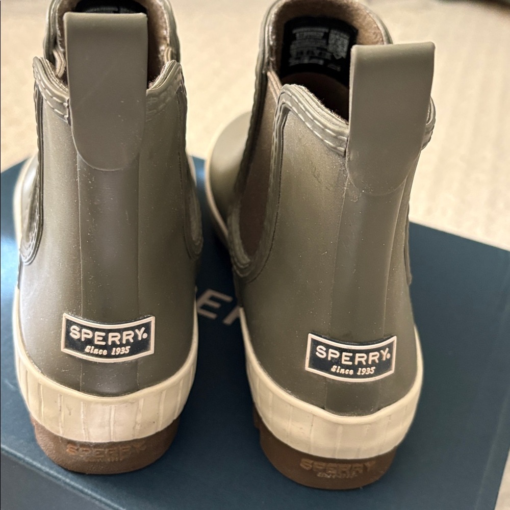 Sperry Torrent Chelsea Ankle Boots - Picture 5 of 15